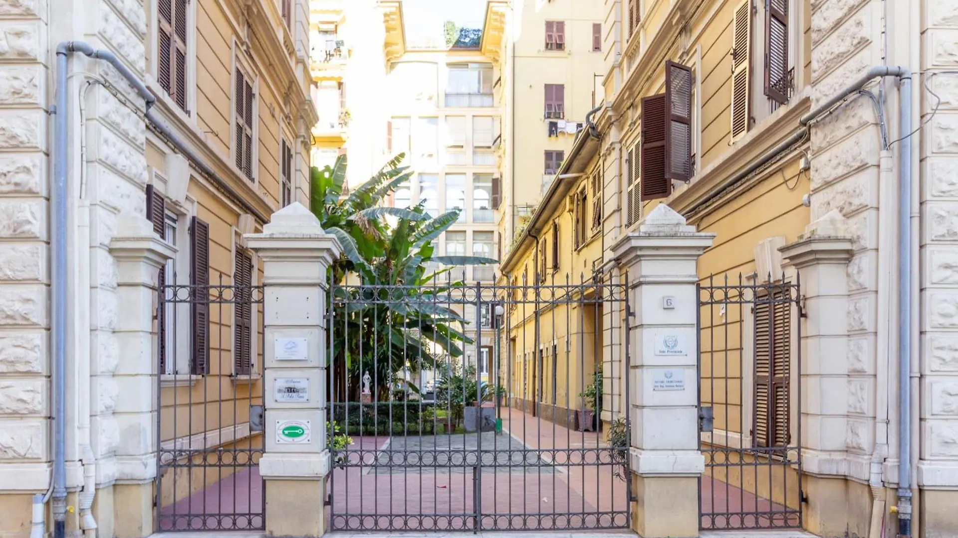 Blue Garden Apartment La Spezia Italy